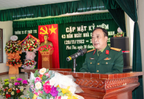 Trường Trung cấp Kỹ thuật Tăng thiết giáp tổ chức gặp mặt kỷ niệm 43 năm ngày Nhà giáo Việt Nam 