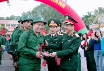 Trường Trung cấp Kỹ thuật Tăng thiết giáp tổ chức tiếp nhận chiến sĩ mới nhập ngũ năm 2026