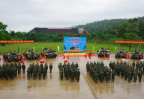 Lữ đoàn 201 tổ chức Hội thi Kíp xe tăng giỏi năm 2023