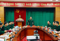 Thượng tướng Phạm Hoài Nam, Thứ trưởng Bộ Quốc phòng  thăm, làm việc với Binh chủng Tăng thiết giáp