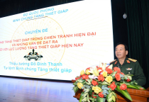 Thiếu tướng Đỗ Đình Thanh, Tư lệnh Binh chủng Tăng thiết giáp giới thiệu chuyên đề tại Học viện Lục quân