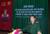 Đối thoại dân chủ giữa Thủ trưởng Bộ Tư lệnh Binh chủng với cán bộ, chiến sĩ Trường Sĩ quan Tăng thiết giáp