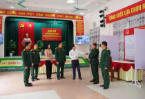 Ban Chỉ Đạo Ủy Ban Bầu Cử Xã Tam Dương Kiểm Tra Công Tác Bầu Cử Tại Xưởng Sửa Chữa Xe Tăng X32