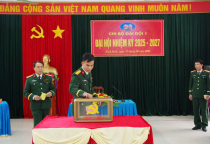 Đảng ủy Lữ đoàn TTG 202 tổ chức Đại hội chi bộ nhiệm kỳ 2025 - 2027 rút kinh nghiệm trong toàn Đảng bộ