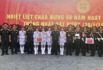 Thủ trưởng Bộ Tư lệnh thăm, kiểm tra, động viên Khối Chiến sĩ Tăng thiết giáp và các lực lượng làm nhiệm vụ diễu binh