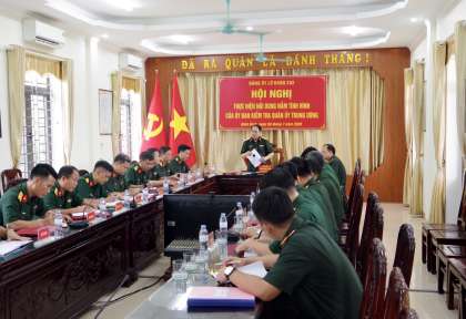 Ủy ban kiểm tra Quân ủy Trung ương nắm tình hình tại Lữ đoàn Tăng thiết giáp 202