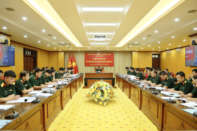 Tham gia Hội nghị tập huấn công tác giáo dục chính trị cấp toàn quân năm 2026