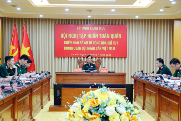 Tham dự Hội nghị tập huấn toàn quân triển khai Đề án Tự động hóa chỉ huy trong Quân đội nhân dân Việt Nam