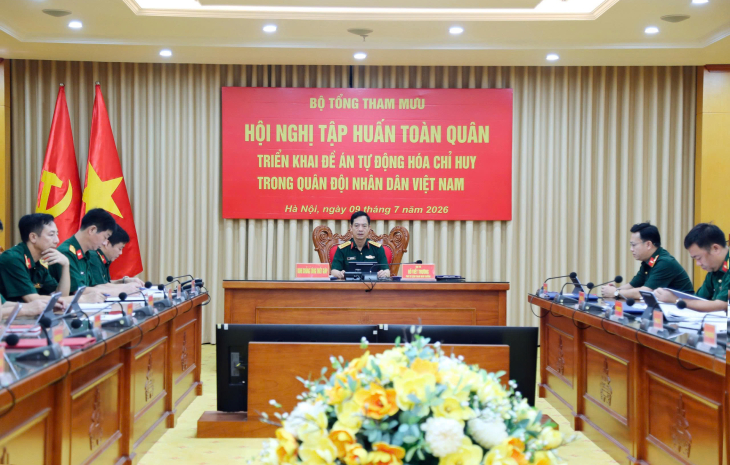 Tham dự Hội nghị tập huấn toàn quân triển khai Đề án Tự động hóa chỉ huy trong Quân đội nhân dân Việt Nam