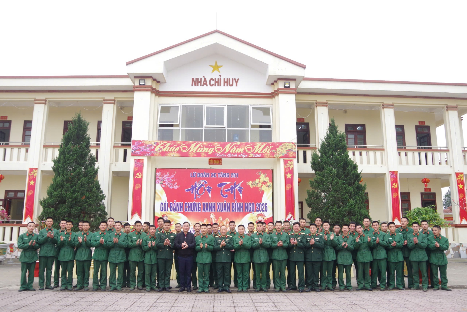 Đồng chí Thiếu tướng Đỗ Đình Thanh - Tư lệnh Binh chủng động viên CB, CS Lữ đoàn