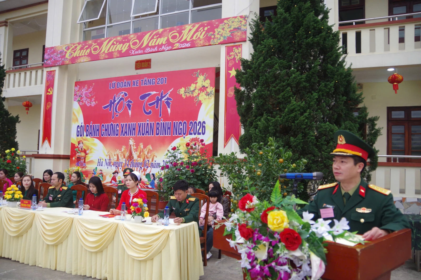 Đồng chí Thượng tá Bùi Đức Mạnh - Phó Chính ủy Lữ đoàn Phát biểu Khai mạc hội thi