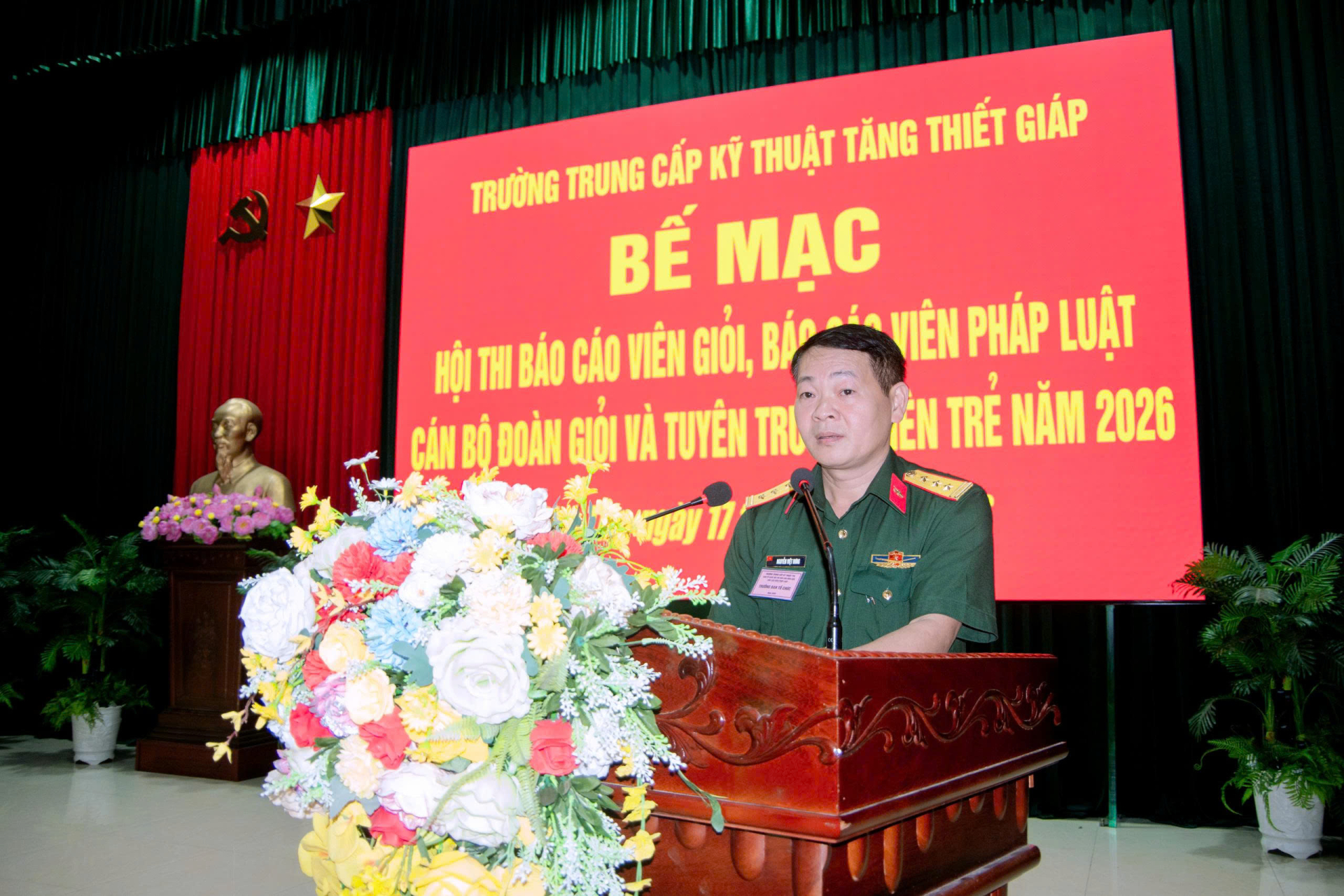 Trường Trung cấp Kỹ thuật Tăng thiết giáp bế mạc Hội thi báo cáo viên giỏi, báo cáo viên pháp luật; Hội thi cán bộ đoàn giỏi và tuyên truyền viên trẻ năm 2026