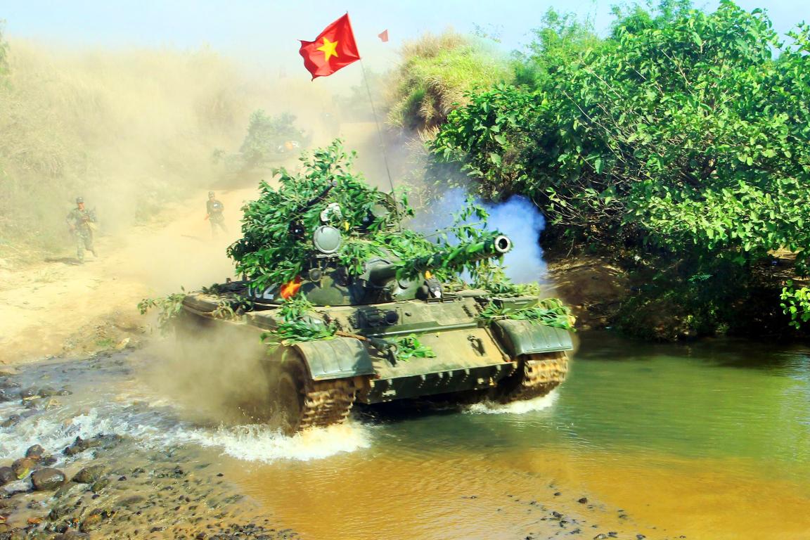 Cán bộ, chiến sĩ Binh chủng Tăng thiết giáp giữ vững và phát huy “bản lĩnh, tinh thần thép” trong tình hình mới