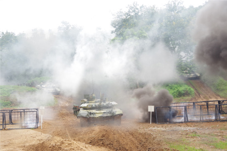 Lữ đoàn Xe tăng 201 đột phá nâng cao chất lượng huấn luyện, sẵn sàng chiến đấu