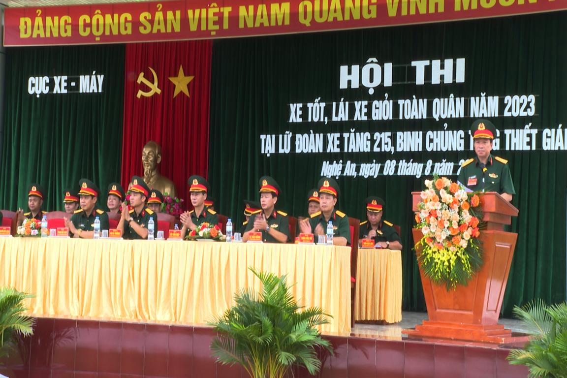 Lữ đoàn xe tăng 215: Tham gia Hội thi xe tốt, lái xe giỏi toàn quân năm 2023