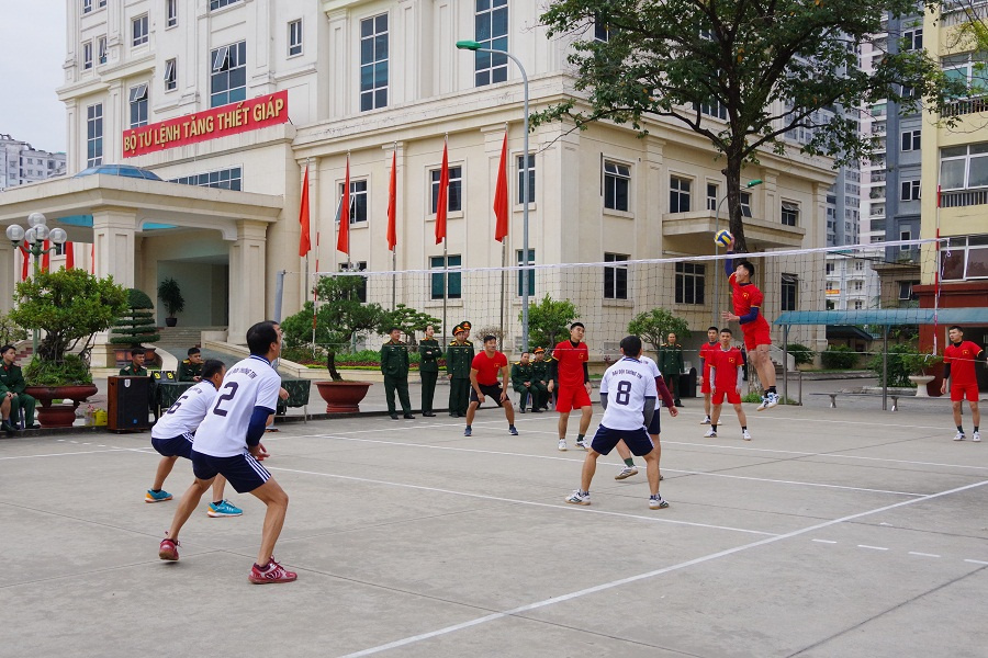 Sôi nổi các hoạt động thể thao chào mừng kỷ niệm 79 năm Ngày thành lập QĐND Việt Nam, 34 năm Ngày hội Quốc phòng toàn dân