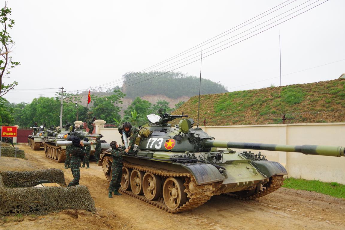 Chất “Thép” trong Hội thao “Trung đội Tăng thiết giáp giỏi”  toàn quân năm 2024