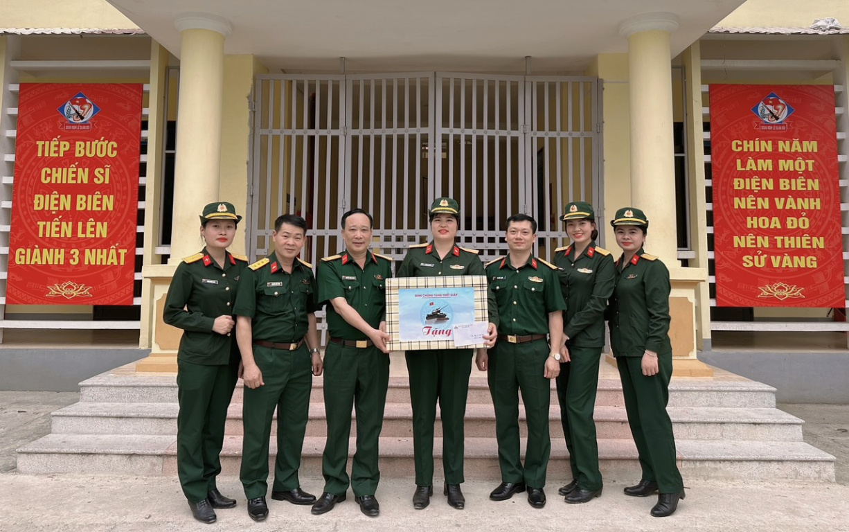 Binh chủng Tăng thiết giáp tham gia hành trình 