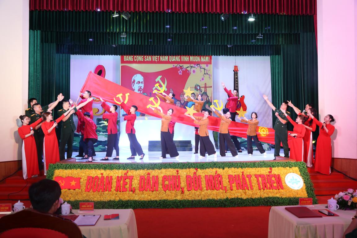 Khai mạc Liên hoan Nghệ thuật quần chúng năm 2024 Vang mãi bản hùng ca “Đã ra quân là đánh thắng”