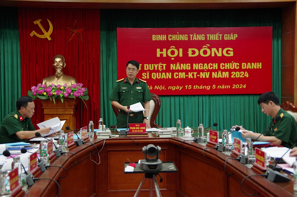 Xét duyệt nâng ngạch, bãi miễn chức danh sĩ quan  chuyên môn - kỹ thuật - nghiệp vụ năm 2024