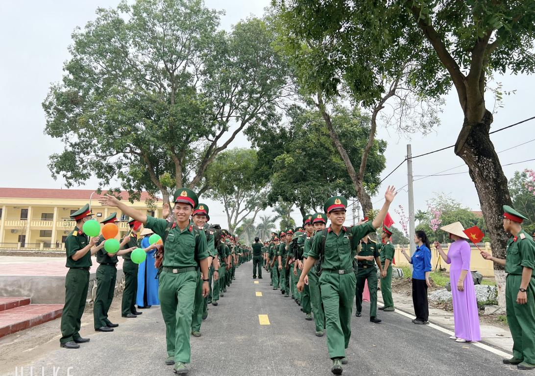 Trường Trung cấp Kỹ thuật Tăng thiết giáp tiếp nhận học viên đào tạo thành viên kíp xe Tăng thiết giáp  (khóa 56, 61) năm 2024