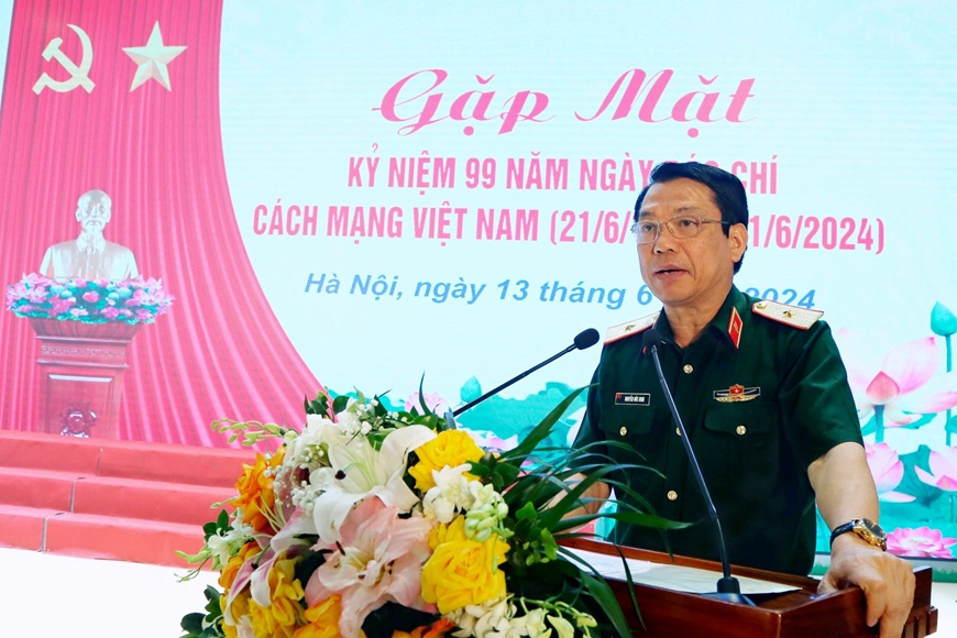 Binh chủng Tăng thiết giáp gặp mặt các cơ quan báo chí nhân kỷ niệm 99 năm Ngày Báo chí Cách mạng Việt Nam