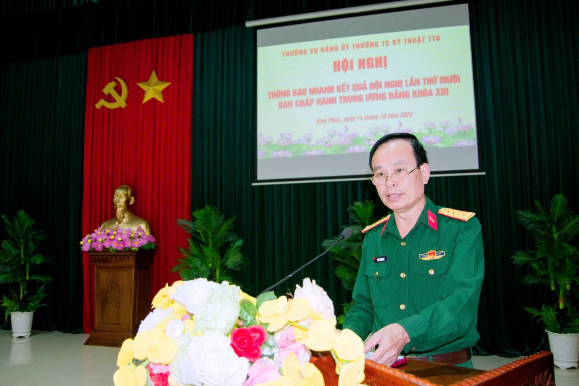 Đảng ủy Trường Trung cấp Kỹ thuật Tăng thiết giáp tổ chức thông báo nhanh kết quả HNTW 10 khóa XIII