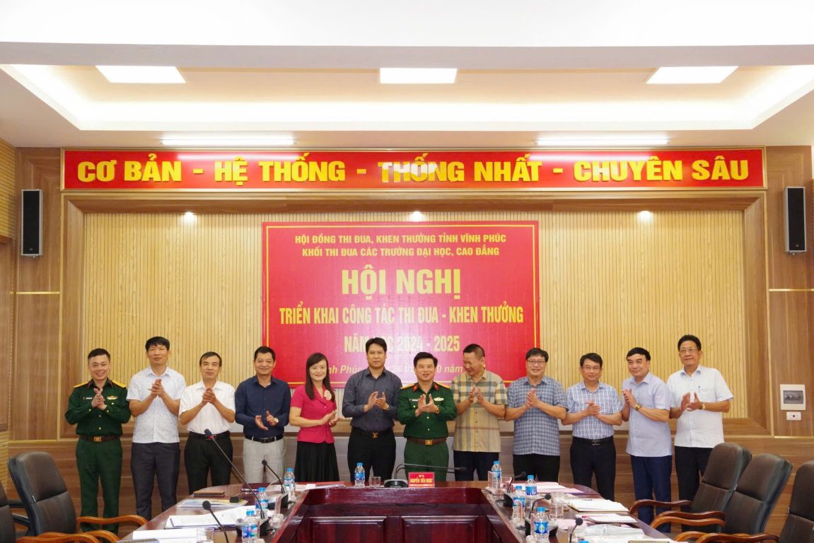 Khối thi đua các trường Đại học, Cao đẳng tỉnh Vĩnh Phúc tổ chức hội nghị triển khai công tác thi đua - khen thưởng năm học 2024 - 2025.