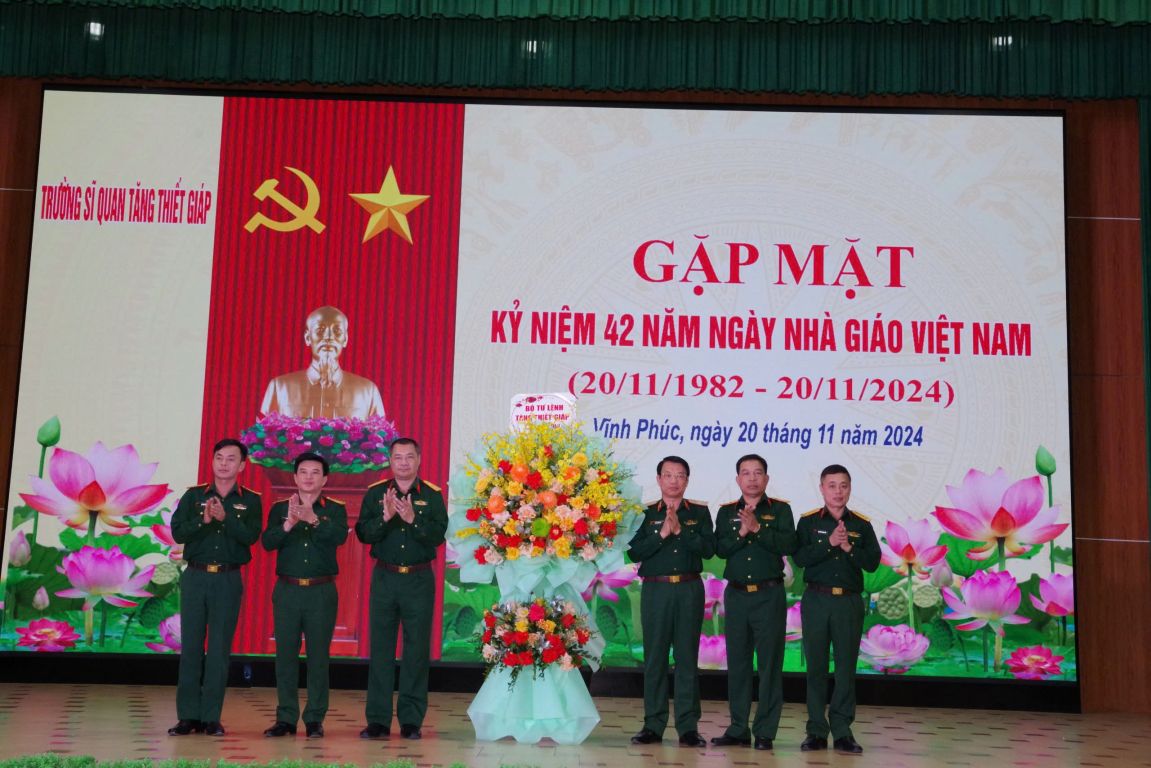 Sôi nổi các hoạt động kỷ niệm 42 năm ngày Nhà giáo Việt Nam (20/11/1982 - 20/11/2024)