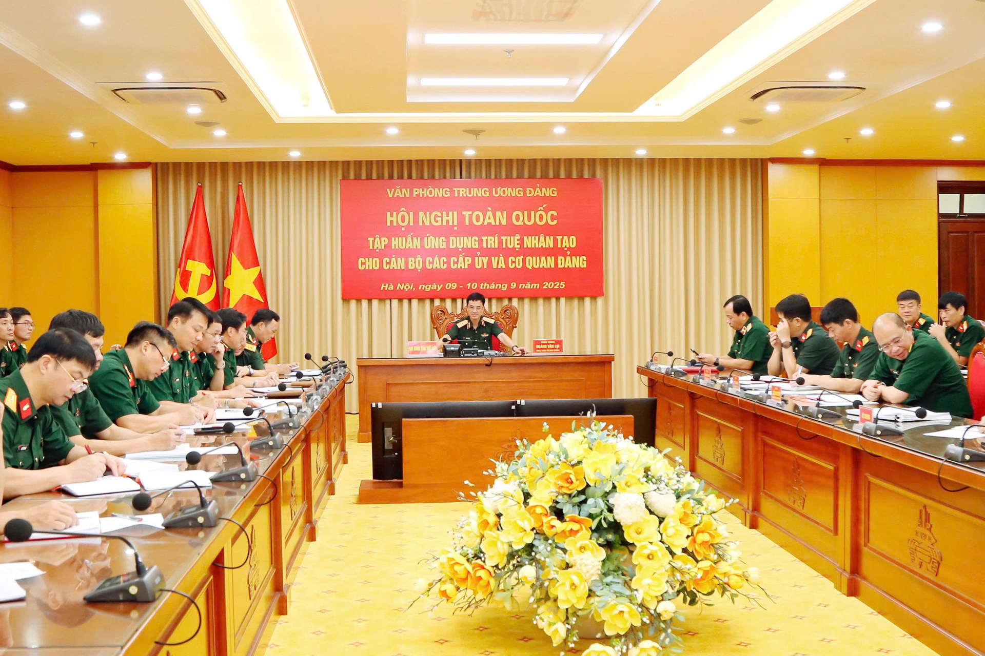 Tham gia Hội nghị tập huấn trực tuyến ứng dụng trí tuệ nhân tạo cho cán bộ các đảng ủy và cơ quan đảng trong Đảng bộ Binh chủng