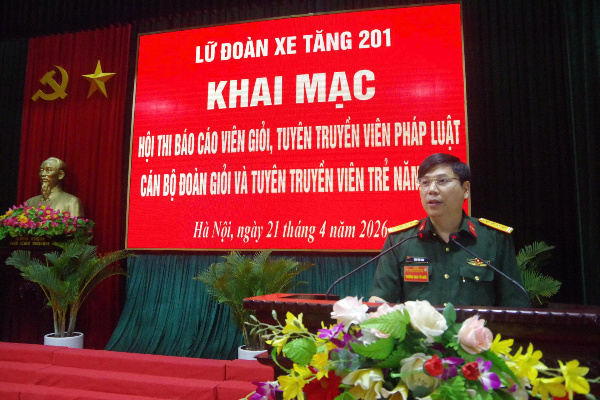 Lữ đoàn xe tăng 201 khai mạc Hội thi báo cáo viên giỏi; báo cáo viên, tuyên truyền viên pháp luật; hội thi cán bộ đoàn giỏi và tuyên truyền viên trẻ năm 2026.