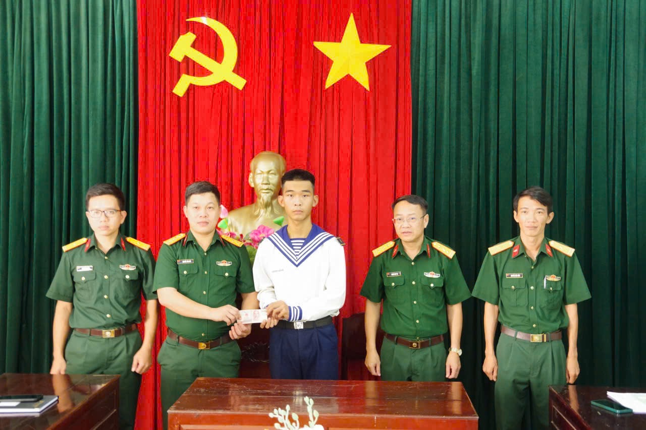 Nhặt được của rơi, trả lại người đánh mất
