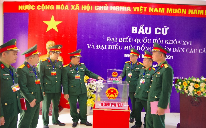 XƯỞNG SỬA CHỮA THÔNG TIN: CÔNG TÁC CHUẨN BỊ ĐÃ HOÀN TẤT, SẴN SÀNG CHO NGÀY HỘI BẦU CỬ QUỐC HỘI KHÓA XVI VÀ HĐND CÁC CẤP NHIỆM KỲ 2026 - 2031