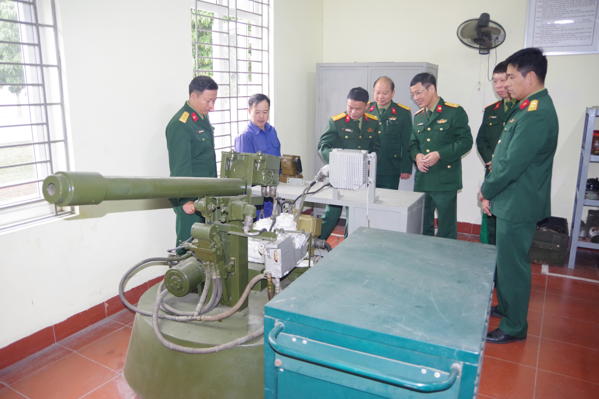 Nghiệm thu hệ thống ổn định trên xe tăng T54B  tại Xưởng sửa chữa xe tăng X32