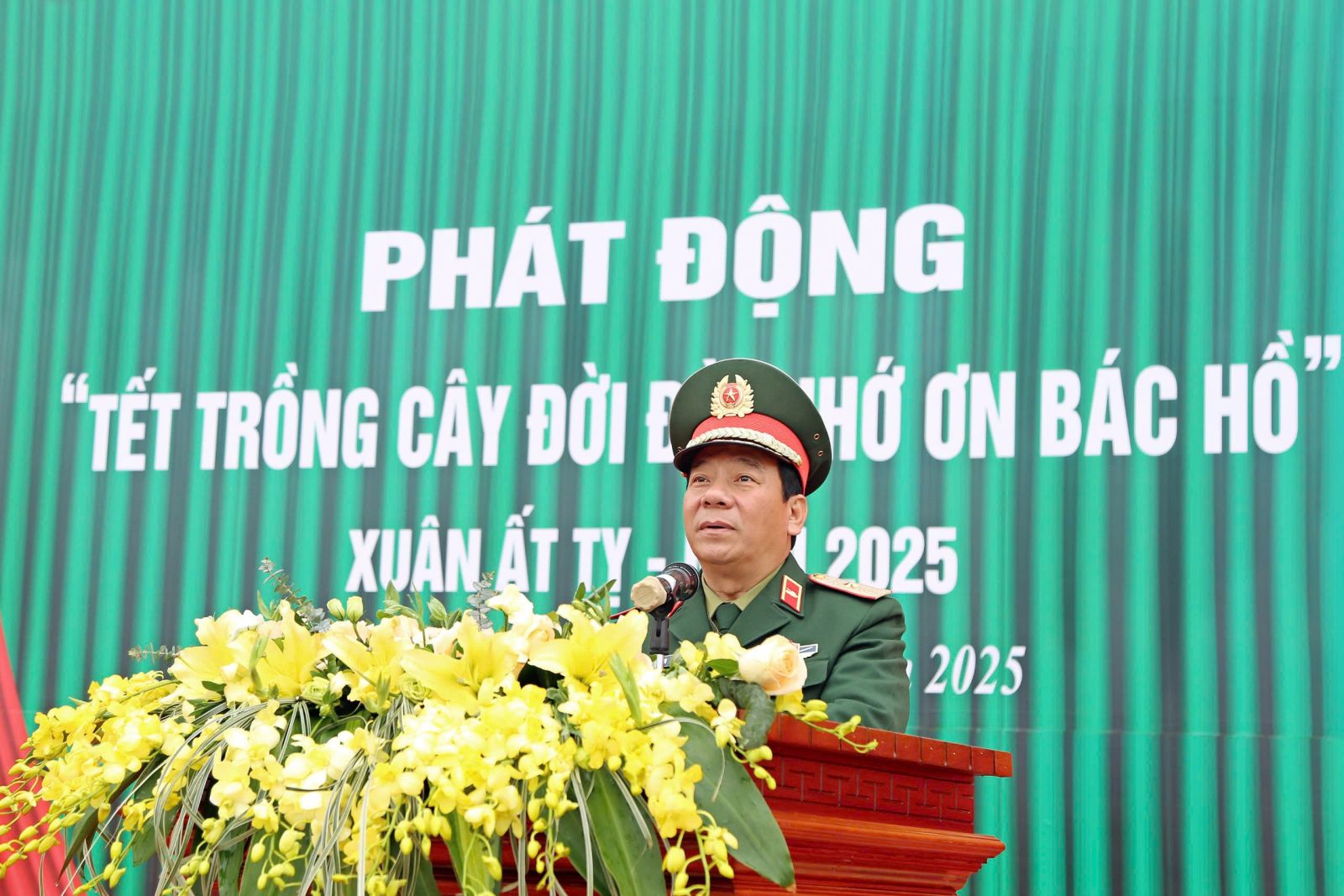 Binh chủng Tăng thiết giáp phát động Tết trồng cây năm 2025