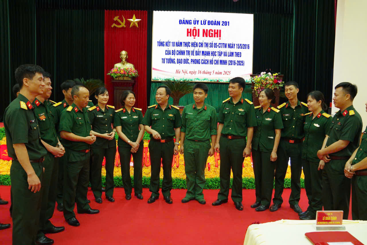 Đảng ủy Lữ đoàn 201 tổng kết 10 năm thực hiện chỉ thị số 05-CT/TW của Bộ Chính trị