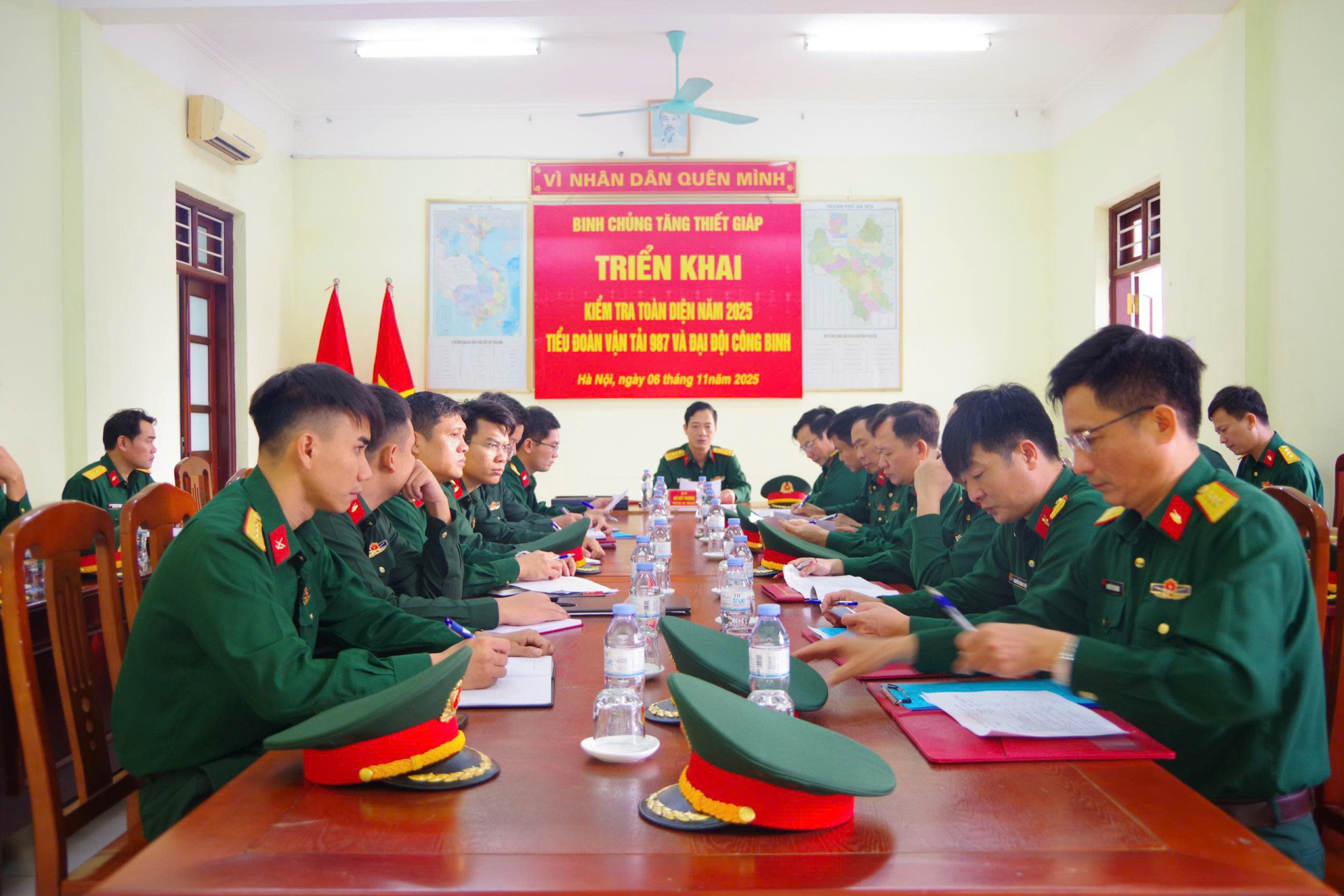 Binh chủng Tăng thiết giáp kiểm tra toàn diện năm  2025 tại Tiểu đoàn vận tải 987