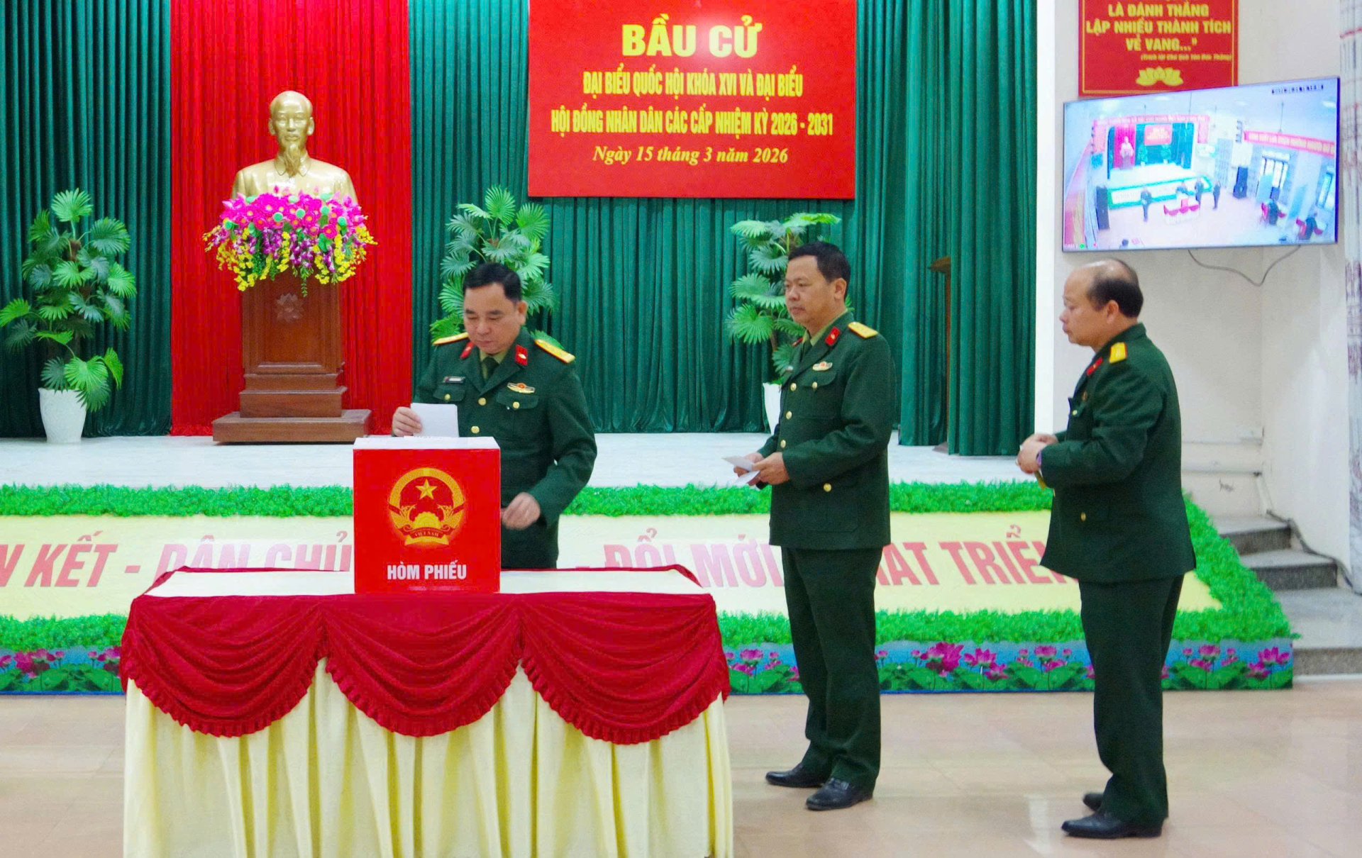 CÁN BỘ, CHIẾN SĨ KHO Y HOÀN THÀNH TỐT NHIỆM VỤ BẦU CỬ 