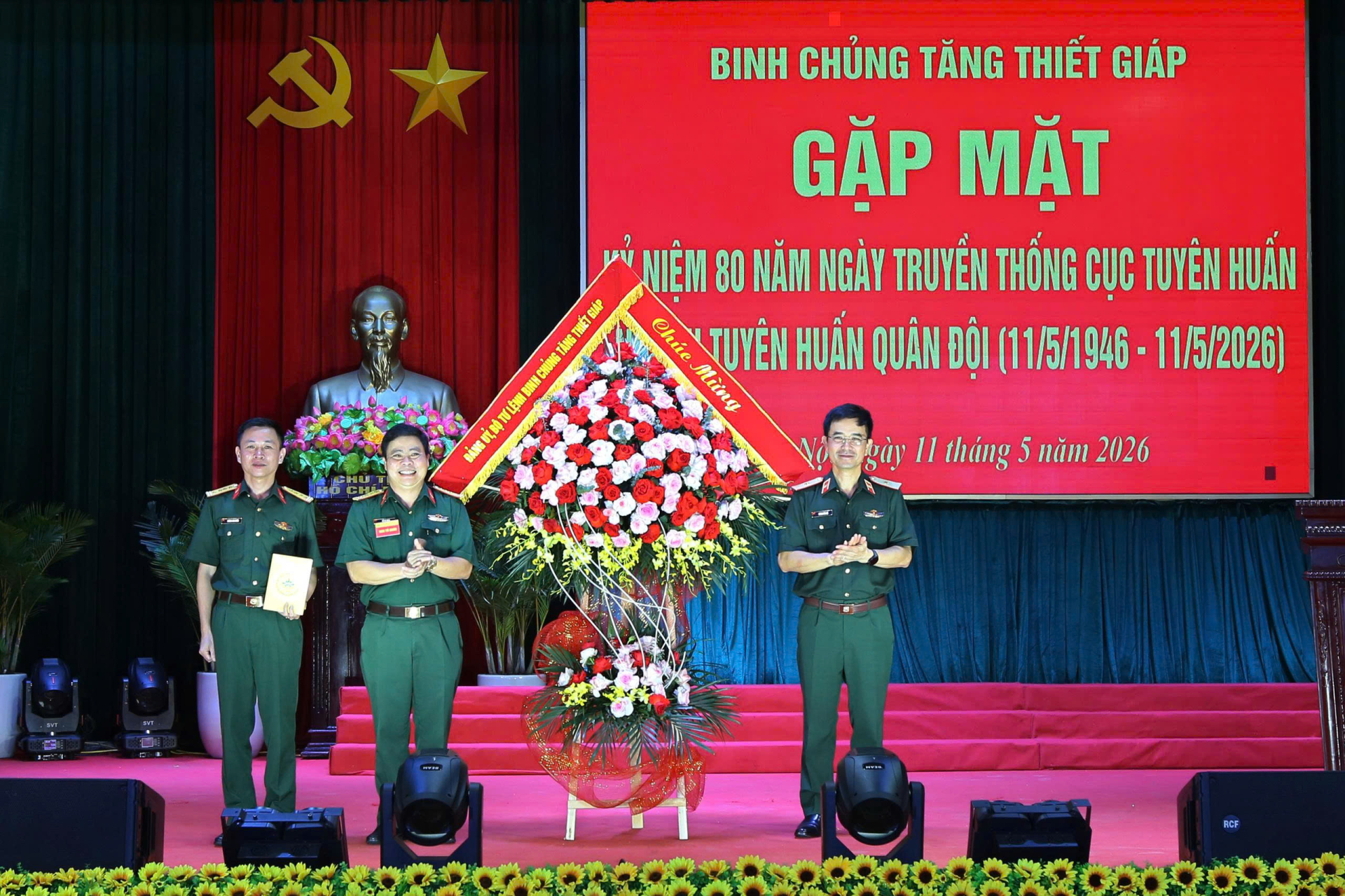 Ngành Tuyên huấn Tăng thiết giáp “Kiên định, chủ động, nhạy bén, sáng tạo, đoàn kết, quyết thắng”