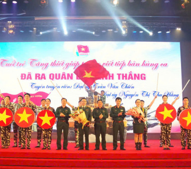 binh-chung-tang-thiet-giap-dat-giai-xuat-sac-tai-hoi-thi-tuyen-truyen-vien-tre-toan-quan-nam-2024-tuoi-tre-tang-thiet-giap-tu-hao-viet-tiep-ban-hung-ca-da-ra-quan-la-danh-thang