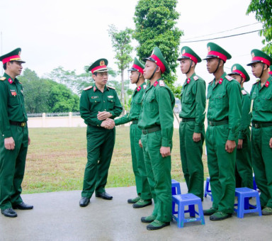 truong-trung-cap-ky-thuat-tang-thiet-giap-to-chuc-thi-tot-nghiep-cho-hoc-vien-dao-tao-thanh-vien-kip-xe-tang-thiet-giap-khoa-56